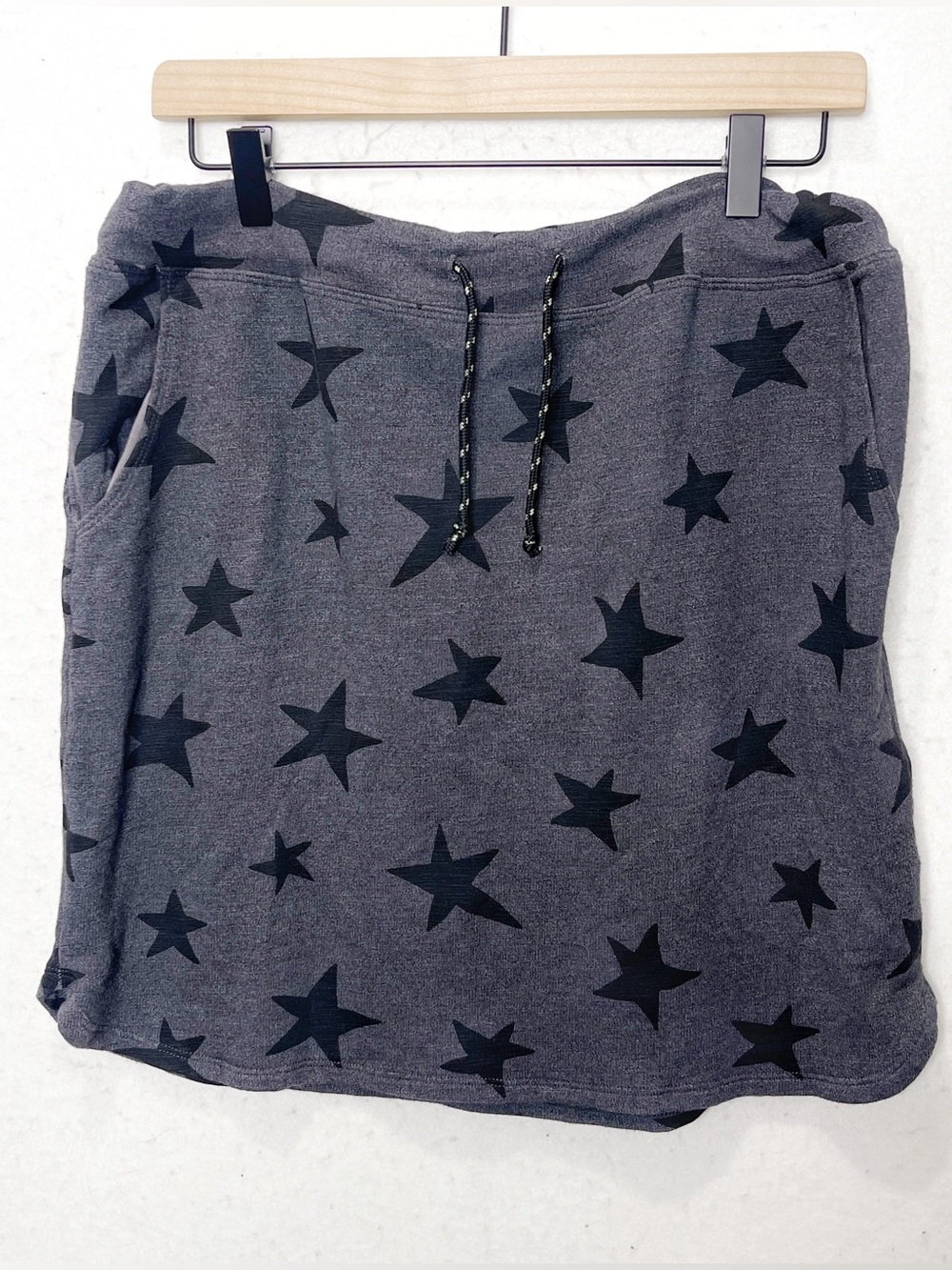Sundry French Terry Drawstring Saturday Star Print Skirt Pockets Size 3 Large